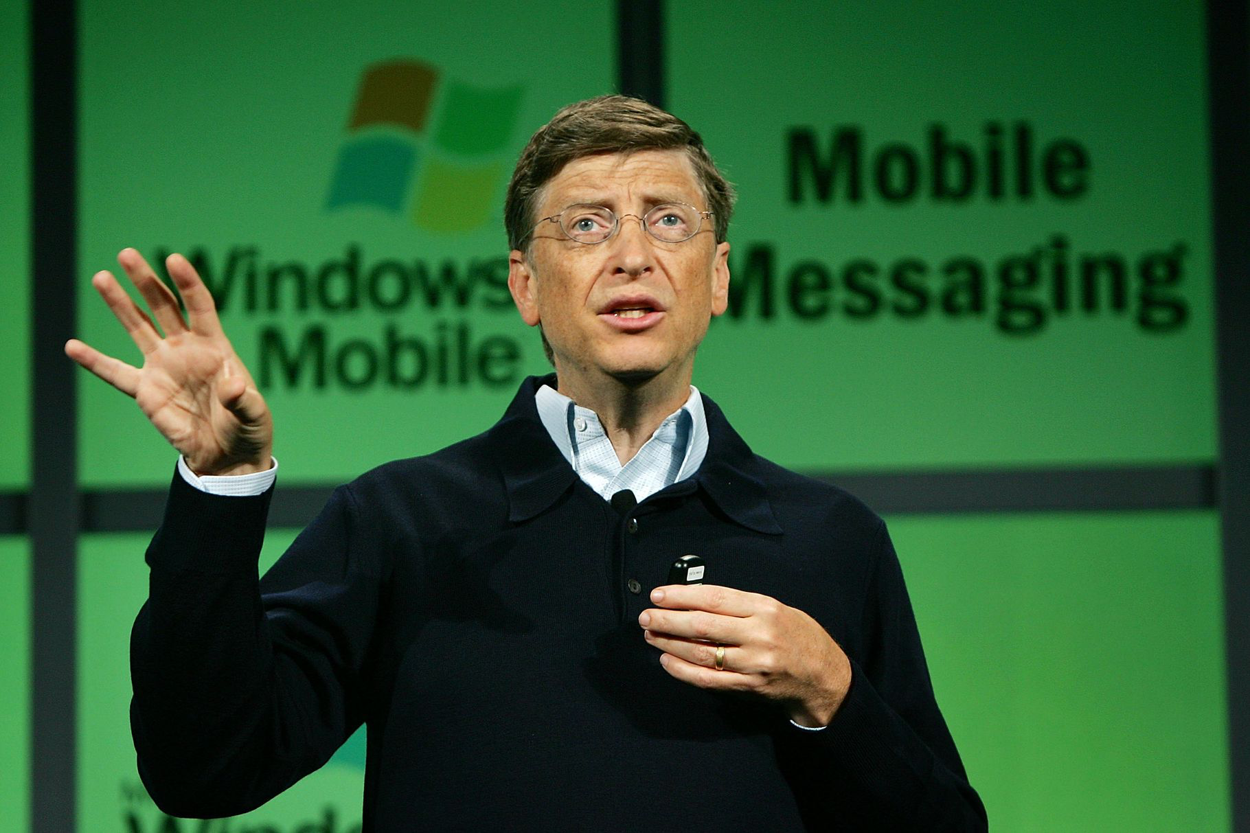 Bill Gates said why Windows lost the mobile market for Android and iOS