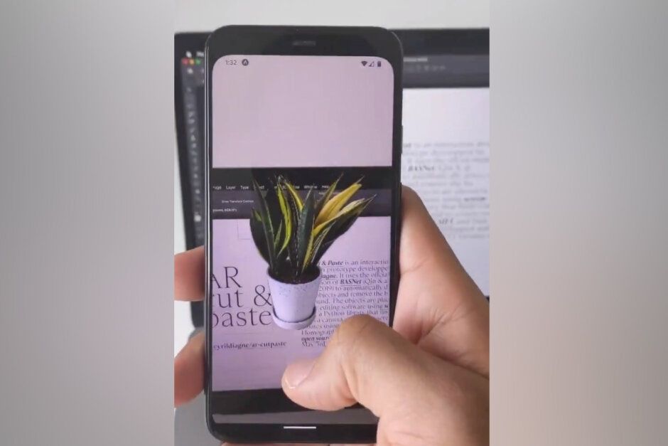 Watch-a-smartphone-camera-app-take-objects-from-the-real-world-and-paste-them-into-Photoshop_large.jpg