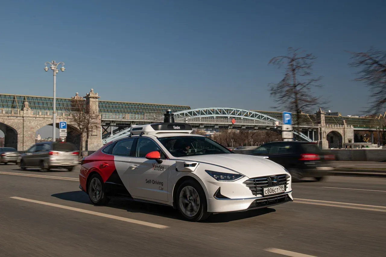 Yandex_Self-driving-Sonata-1.jpg