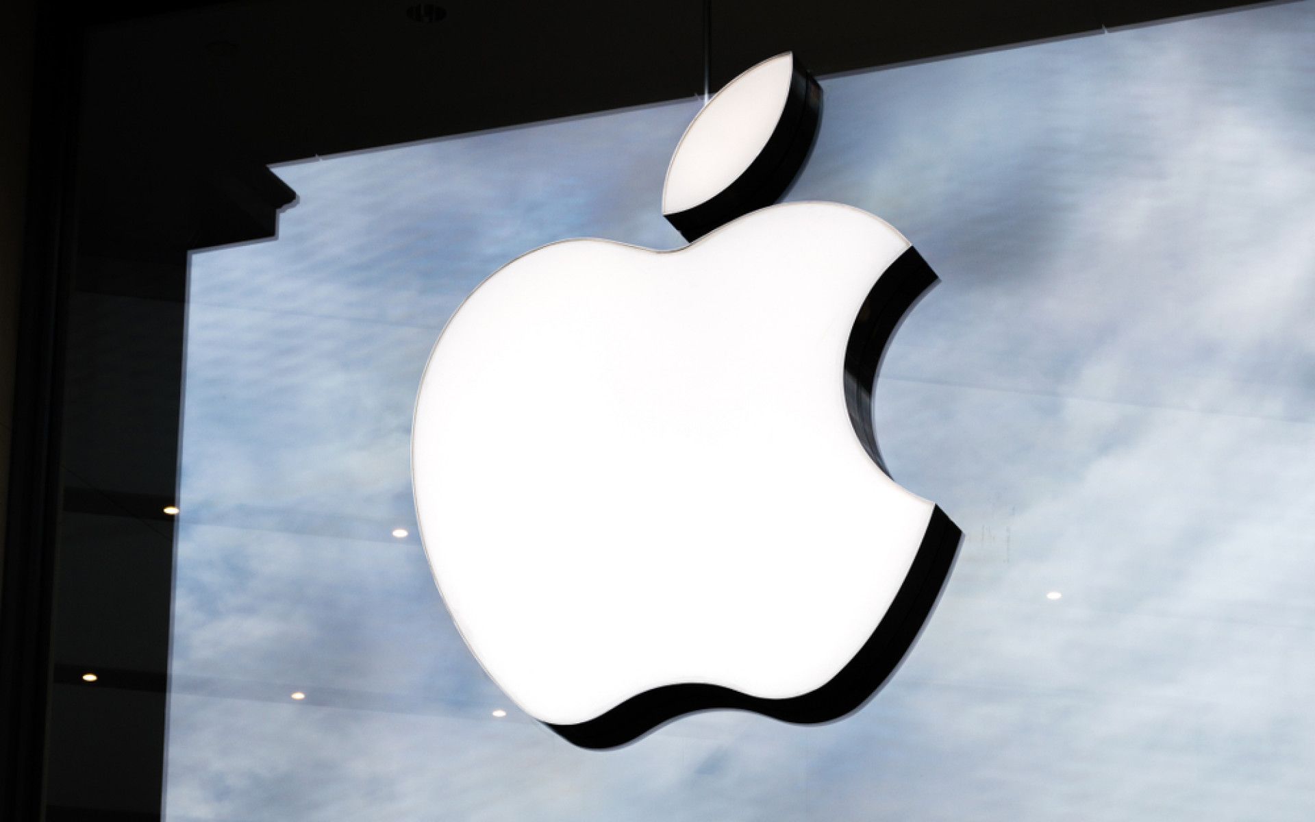 apple--1-.jpg