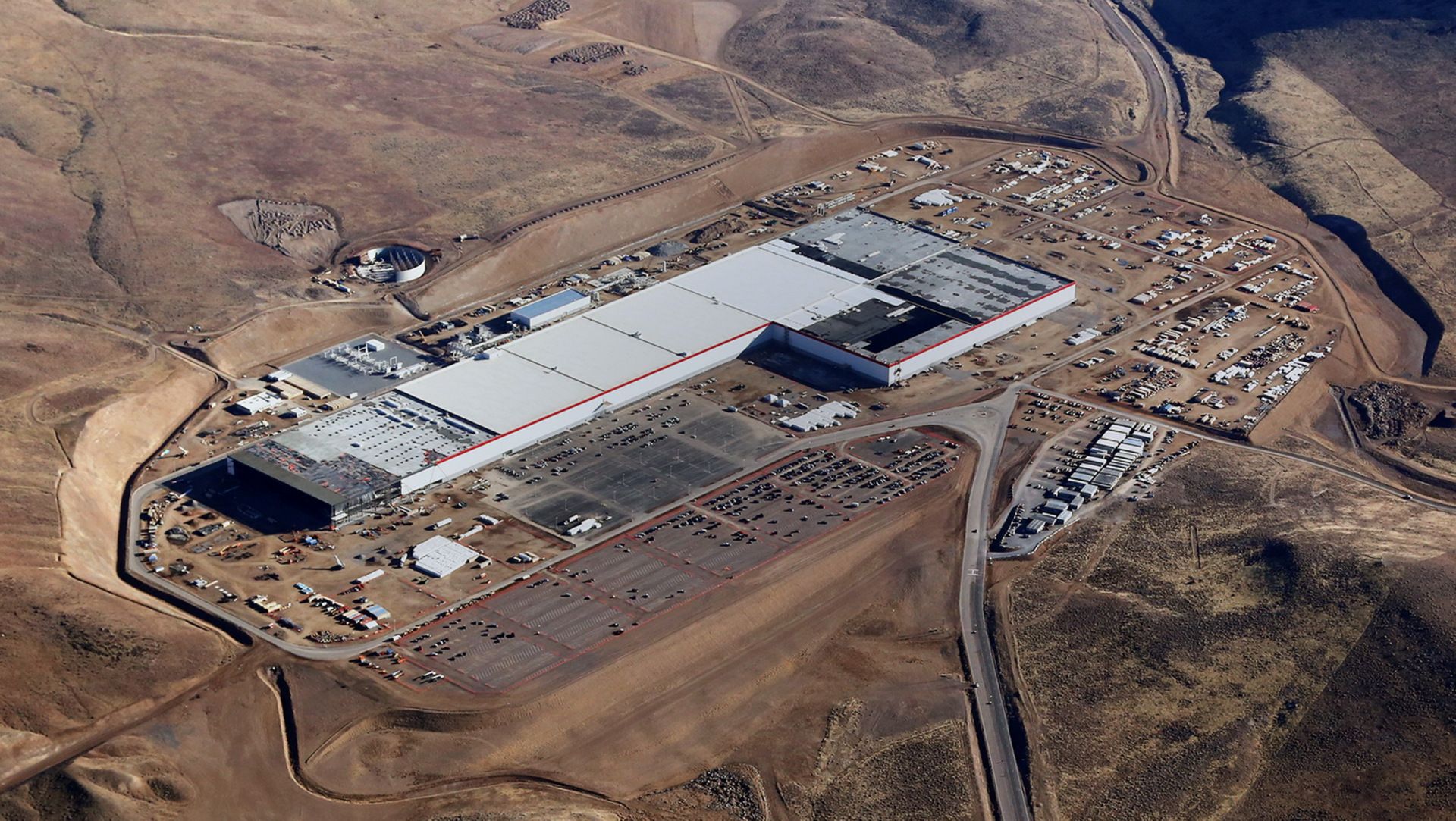 Samsung обязали остановить работу заводов по производству микросхем в США