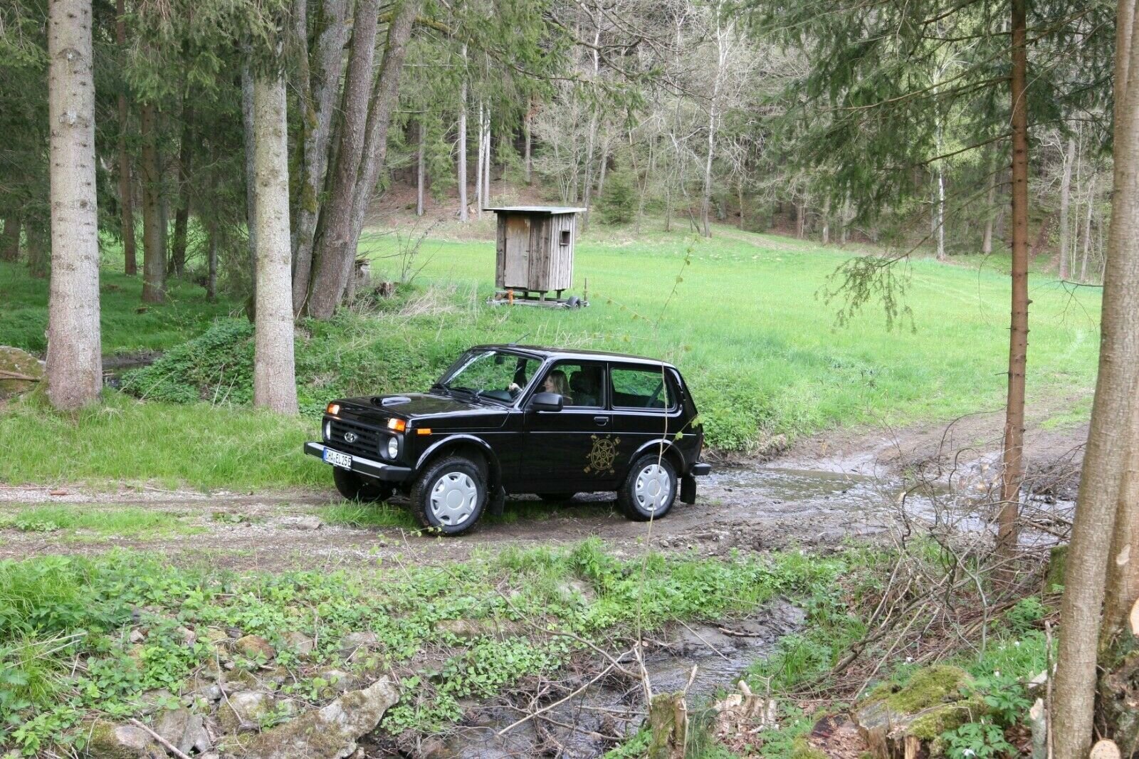 Стартап из Германии превратил Lada Niva в электрокар Lada Niva Elantrie 2021 prvni sada 01 - Стартап из Германии превратил Lada Niva в электрокар