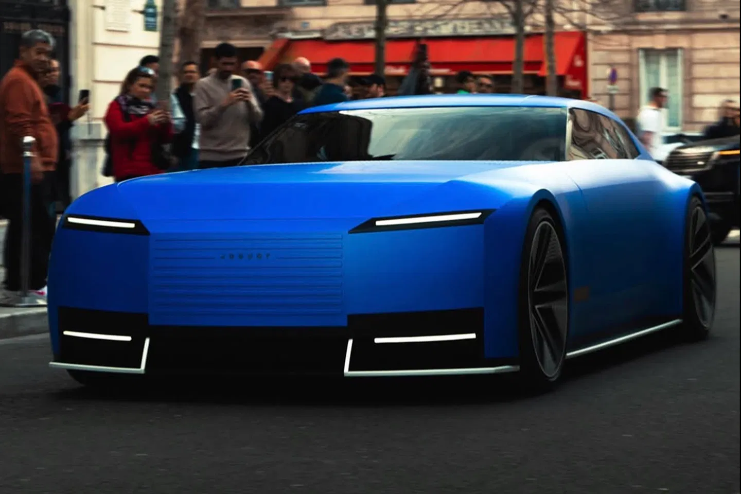 Концептуальный Jaguar Type 00 показали на неделе моды в Париже