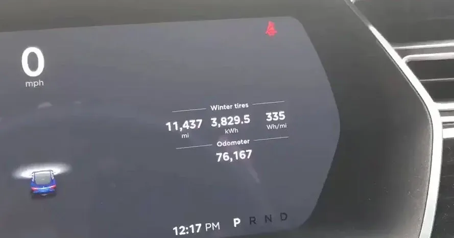 Tesla обвинили в «ускорении» одометров, чтобы машины быстрее теряли гарантию